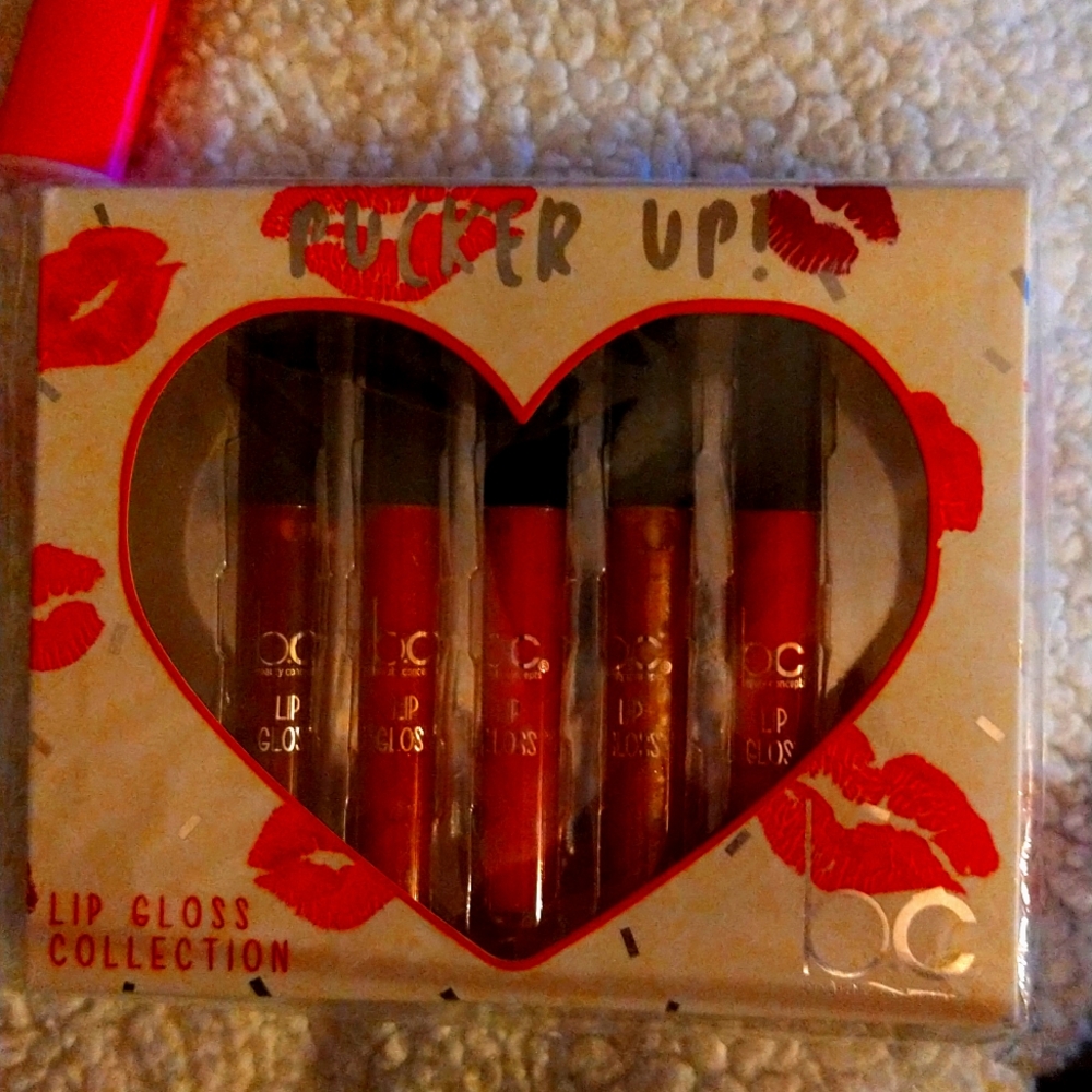 beauty concepts pucker up lip gloss